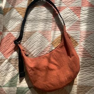 Rhubarb Baggu Medium Crescent Bag
